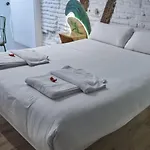 Pension Aliciazzz Bed And Breakfast Bilbao