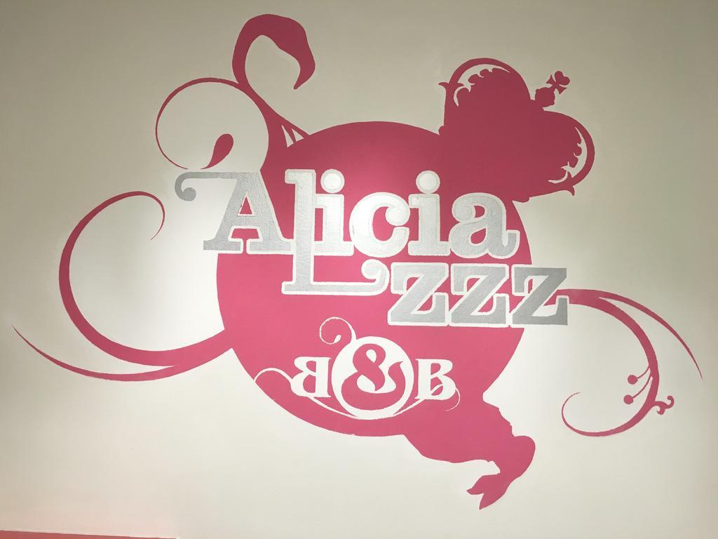 Guest house Pension Aliciazzz Bed And Breakfast Bilbao 2*