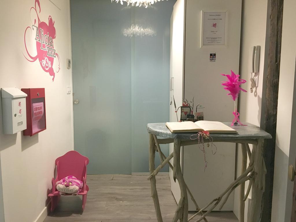 Pension Aliciazzz Bed And Breakfast Bilbao Guest house 2*