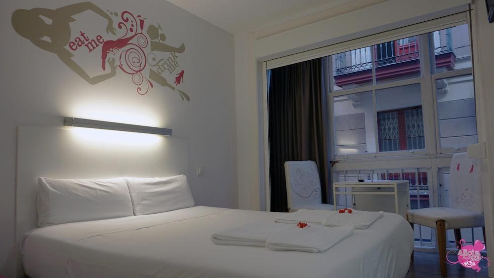 Pension Aliciazzz Bed And Breakfast Bilbao Bilbao